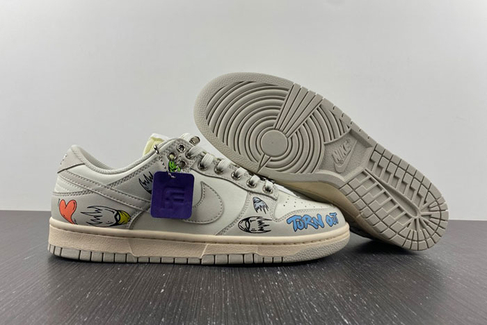 Nike Dunk Low "Light Bone"  DD1503-107