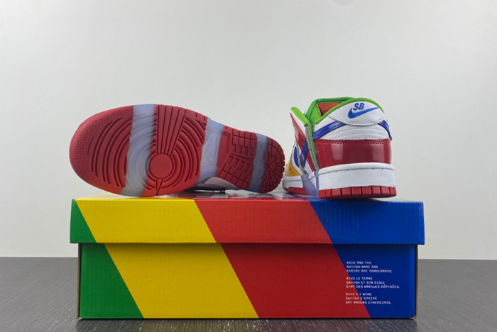 eBay x Nk SB Dunk Low "Sandy Bodecker"  FD8777-100