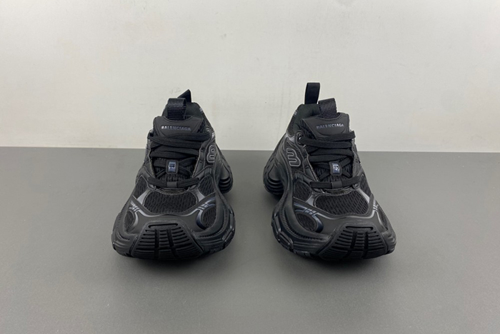Ba*len*cia*ga 3xl distressed-mesh trainers  784342 w2mvz 1010